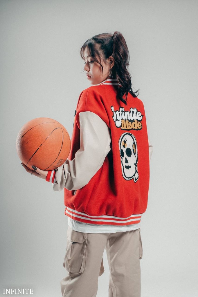 J012MRED INF VARSITY [INFINITE MADE]