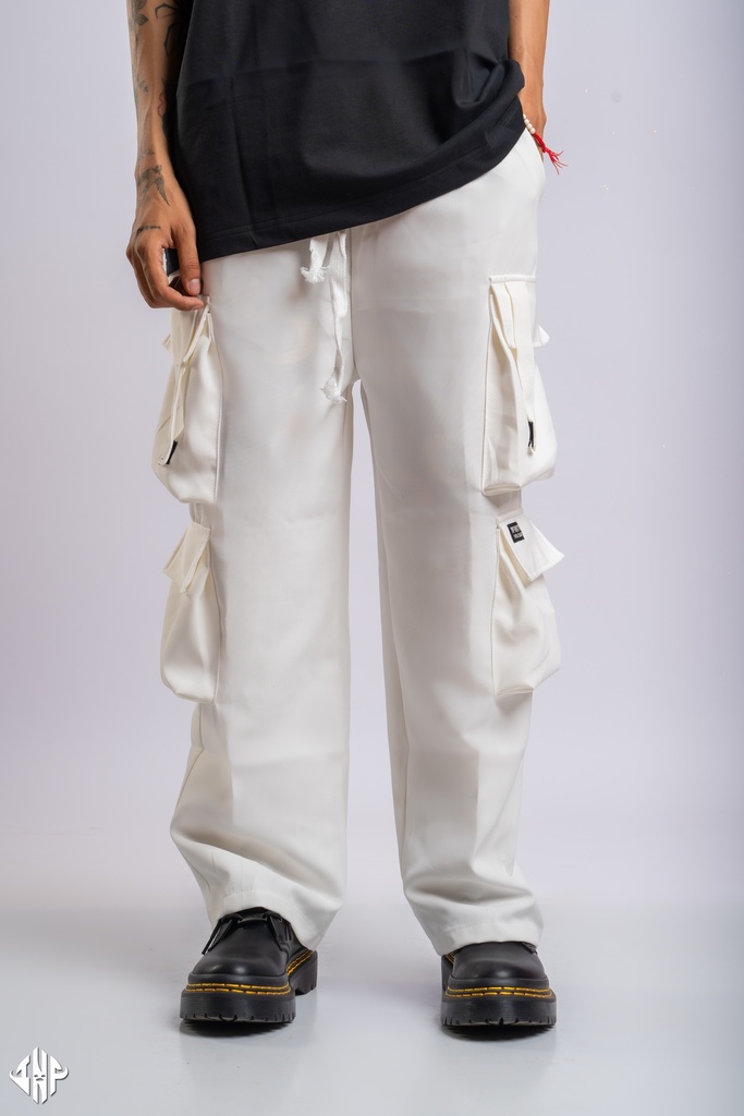 LP002LWHITE RM CARGO V-1