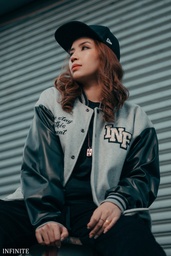 J010LGRAY INF VARSITY V-3 [TIME STAY]