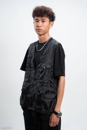 V001MBLACK NYLON VEST
